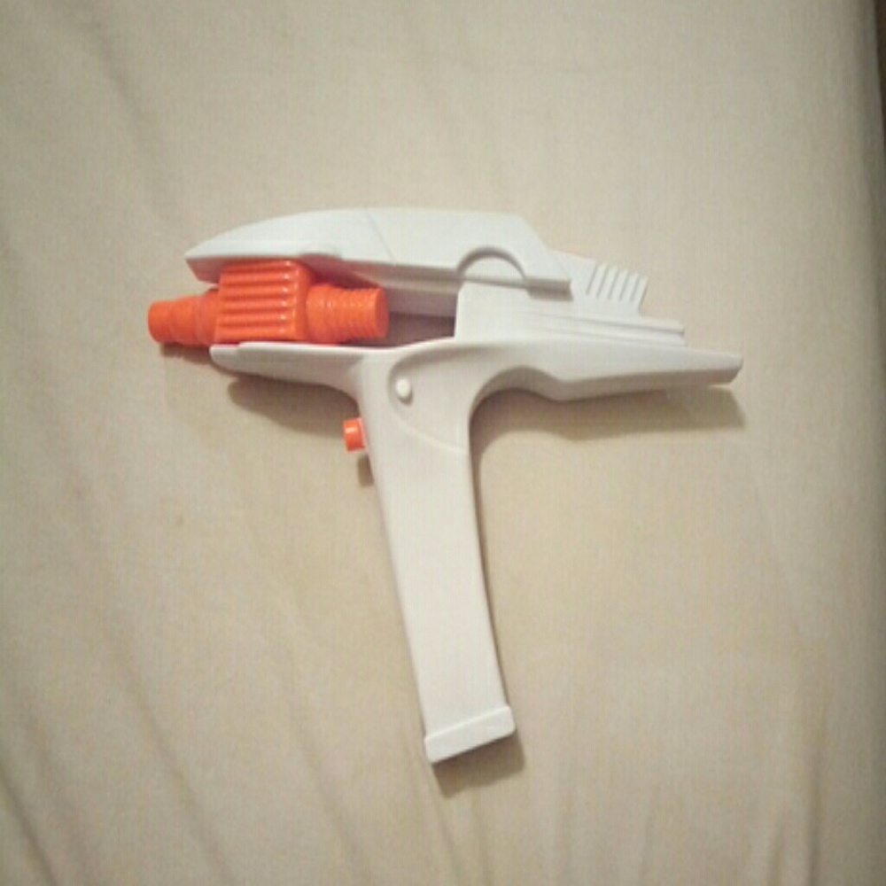 Star Trek Plastic Gun